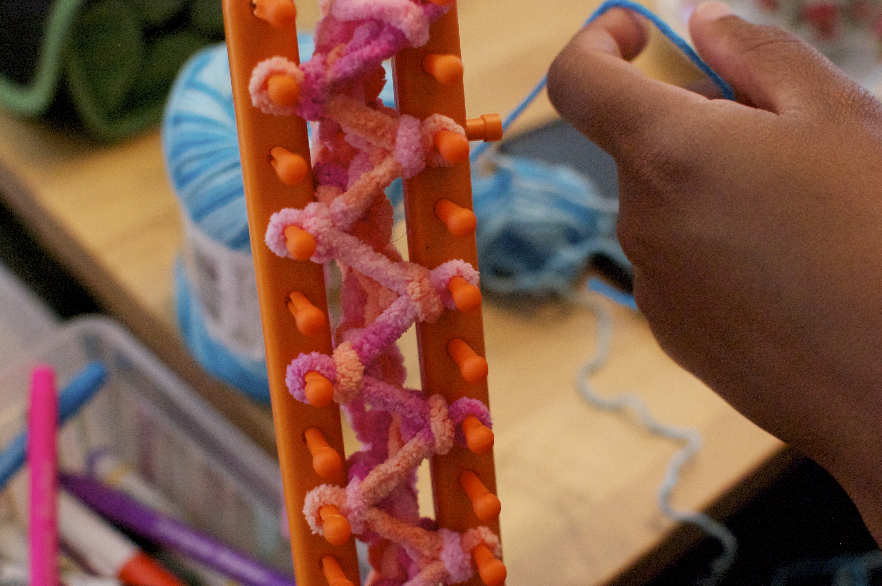 Loom knitting
