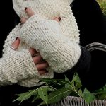 Cosy Gloves by Anna Nikipirowicz